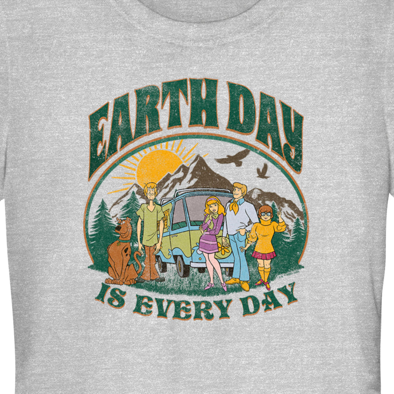 Junior's Scooby Doo Every Day Is Earth Day Mystery Gang T-Shirt